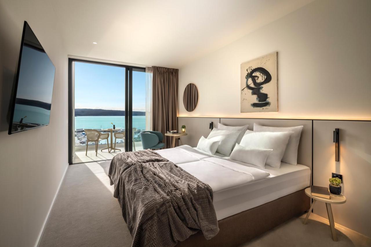 Aminess Younique Narrivi Hotel Crikvenica Bagian luar foto
