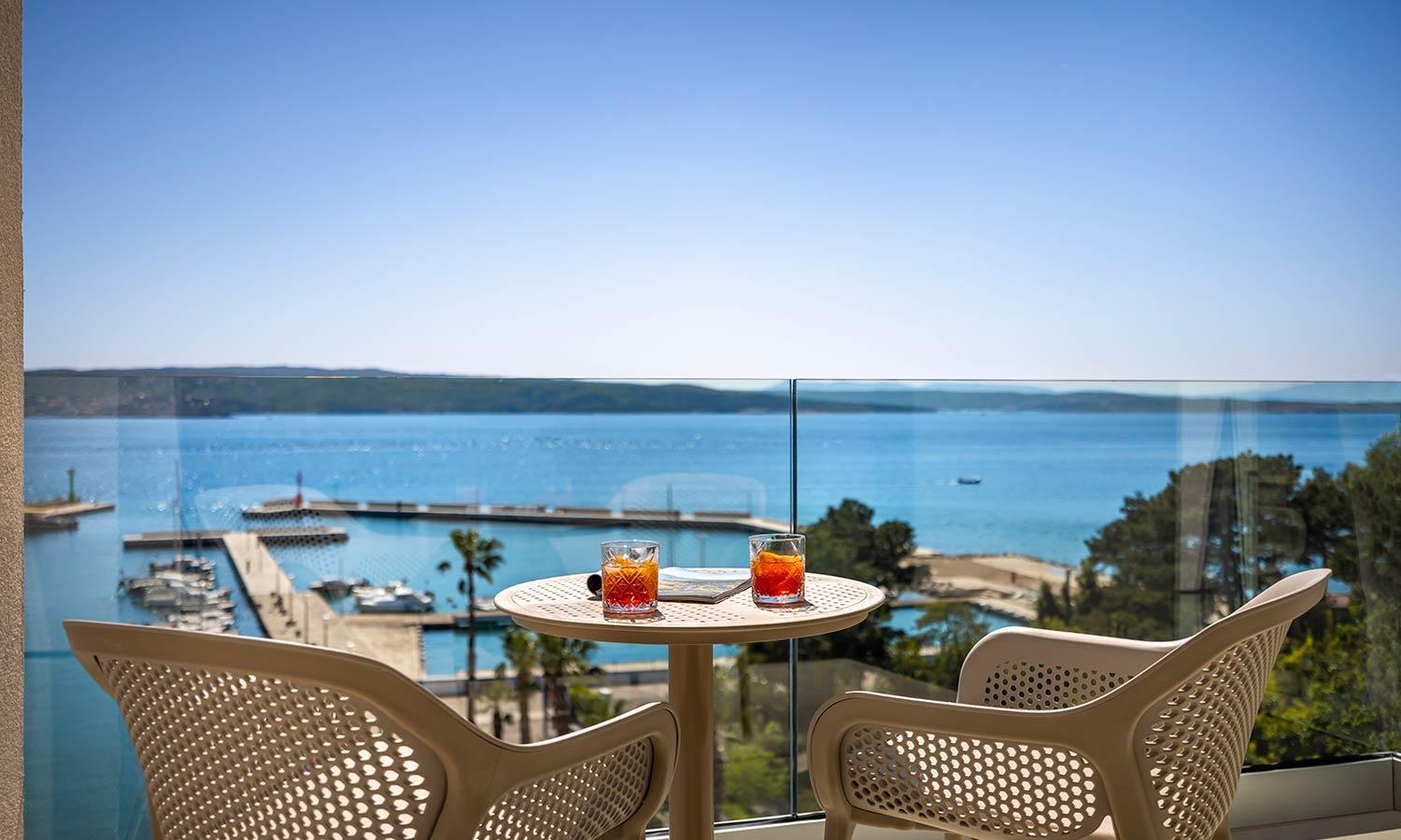 Aminess Younique Narrivi Hotel Crikvenica Bagian luar foto